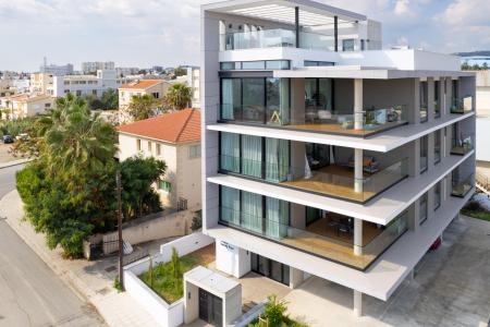 gallery-photo Galaxia 24